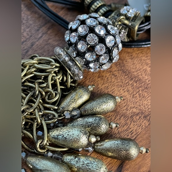 🔥 NWT Chico's Black and Gold rhinestone Necklace - Picture 9 of 12